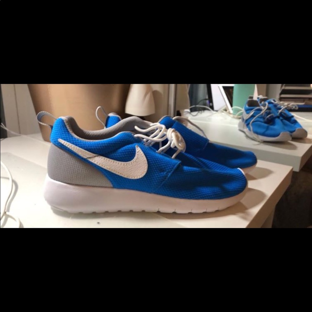 Brand New Nike Roshe Runs